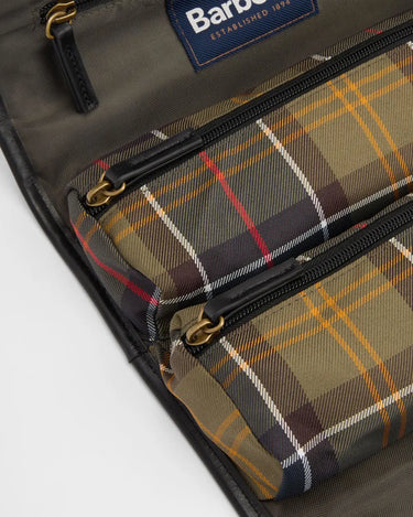 Barbour Tartan Hanging Washbag in Classic