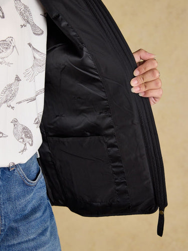 Joules Minx Showerproof Diamond Quilted Gilet in Black