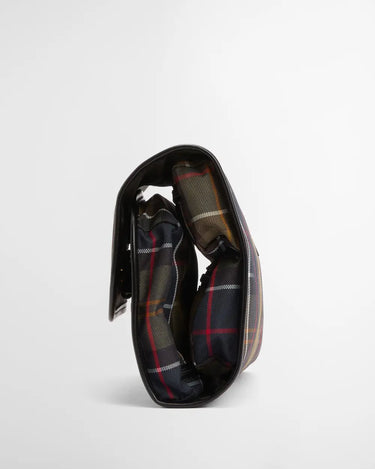 Barbour Tartan Hanging Washbag in Classic