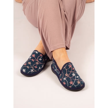 Lunar Gibson Navy Slippers