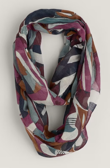 Seasalt Pretty Circle Scarf in 'Abstract Figures Merlot Chalk'