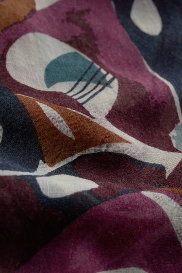 Seasalt Pretty Circle Scarf in 'Abstract Figures Merlot Chalk'