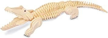 Quay crocodile wooden construction kit.